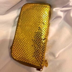 Vintage 1970’s gold tone sequins wallet/clutch with removable shoulder strap.